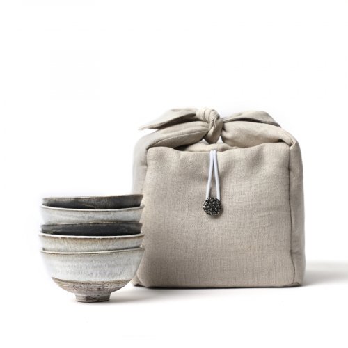 Petr Novak Yoshi En Tea Bowl Set White & Black Light Bag